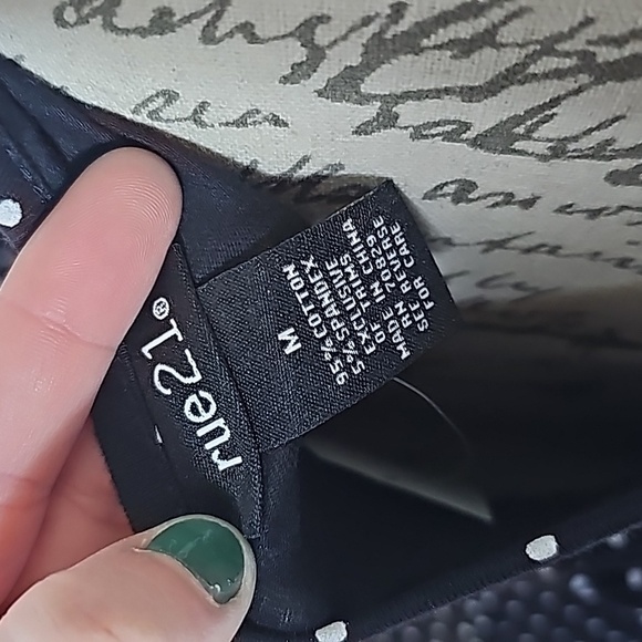 NWT Rue21 Polka Dot Dress| Women's Size Medium | V- Back With Bow - Picture 8 of 8